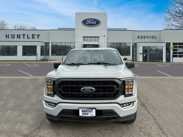 2023 Ford F-150 XLT photo 2