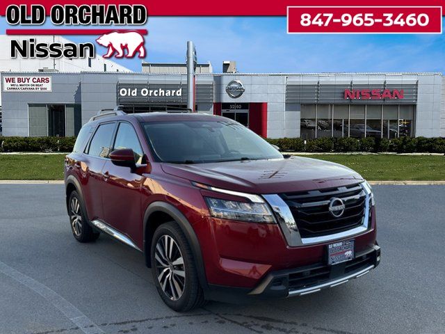 2023 Nissan Pathfinder Platinum photo 3