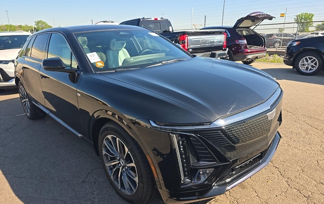 Used 2024 Cadillac LYRIQ Sport 2 with VIN 1GYKPVRL5RZ115145 for sale in Huntley, IL