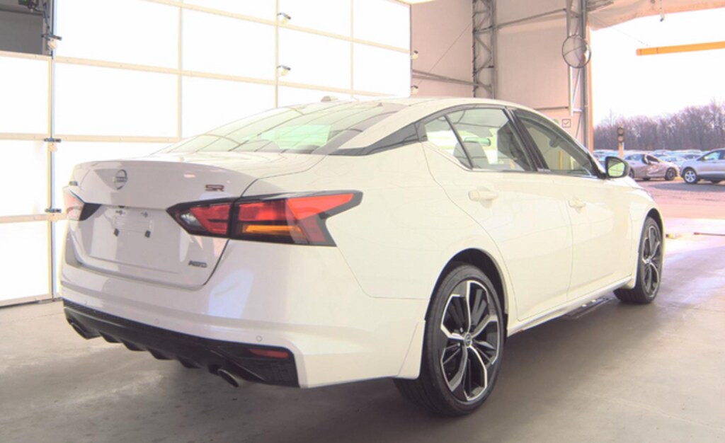 Used 2024 Nissan Altima 2.5 SR Sedan