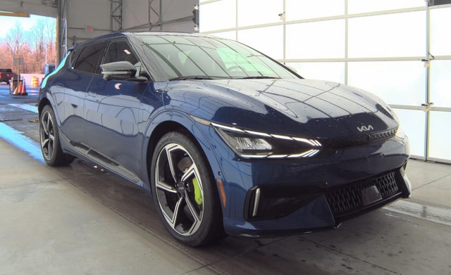 Used 2023 Kia EV6 GT with VIN KNDC5DLE8P5101667 for sale in Huntley, IL