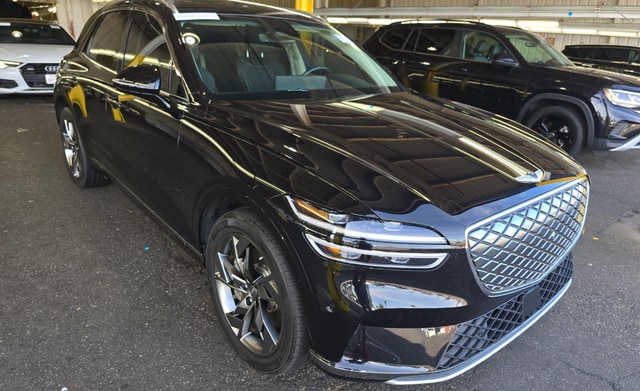 Used 2024 GENESIS GV70 Advanced with VIN 5NMMCET16RH001709 for sale in Huntley, IL
