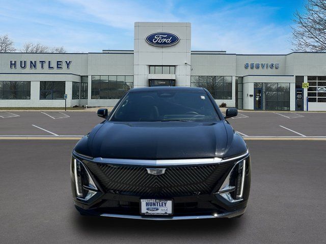 Used 2024 Cadillac LYRIQ Luxury 2 with VIN 1GYKPRRL8RZ122131 for sale in Huntley, IL