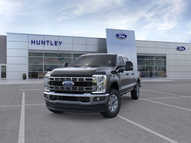 2025 Ford F-350 photo 2