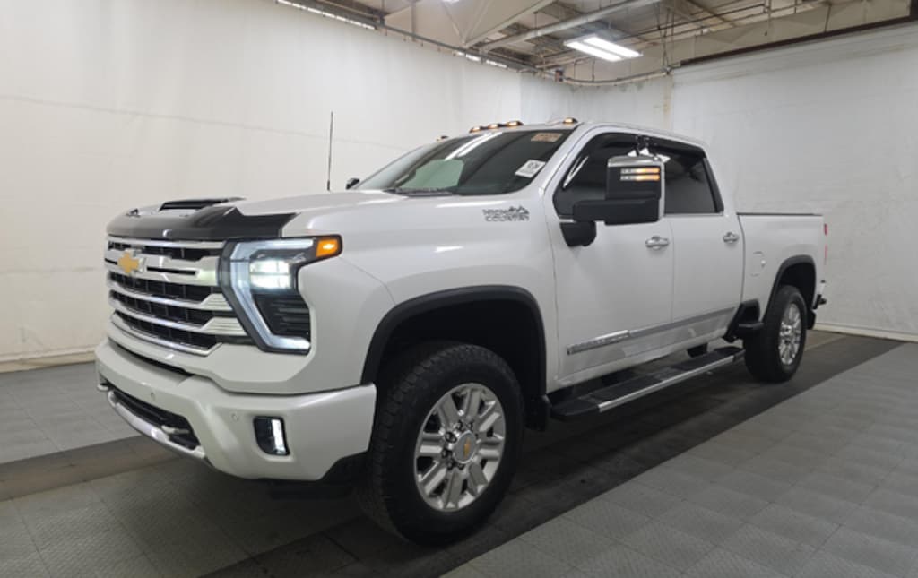 Used 2024 Chevrolet Silverado 2500HD High Country Truck