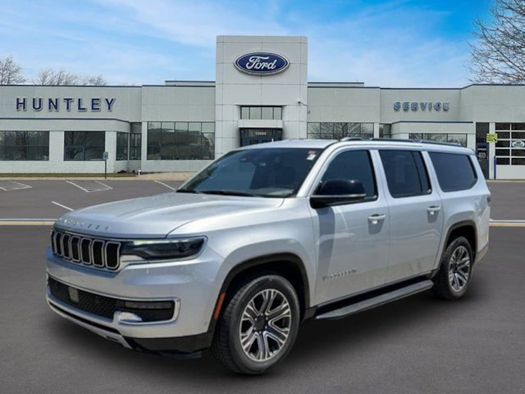 Used 2024 Jeep Wagoneer L Series II SUV