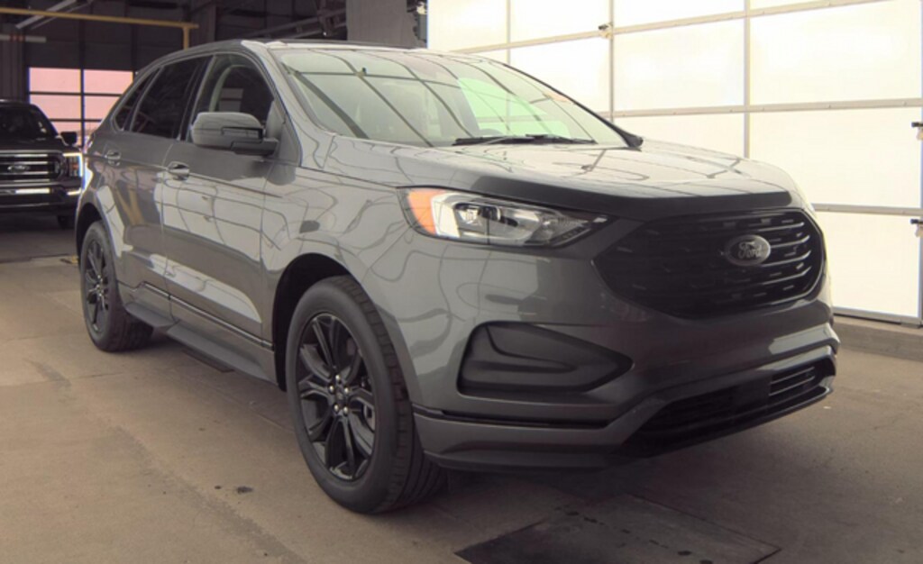 Used 2024 Ford Edge SE SUV