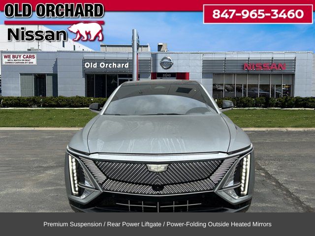 2024 Cadillac Lyriq Luxury photo 2