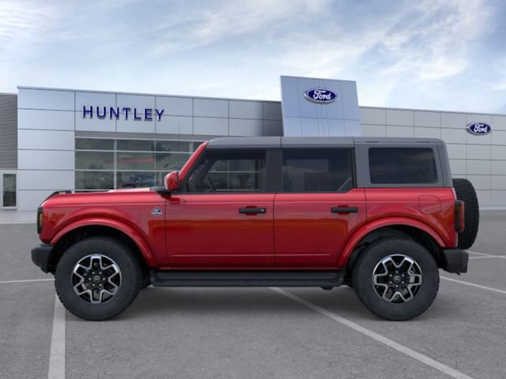 New 2026 Ford Bronco Outer Banks SUV
