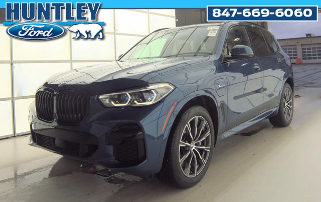 2023 BMW X5 xDrive45e's photo