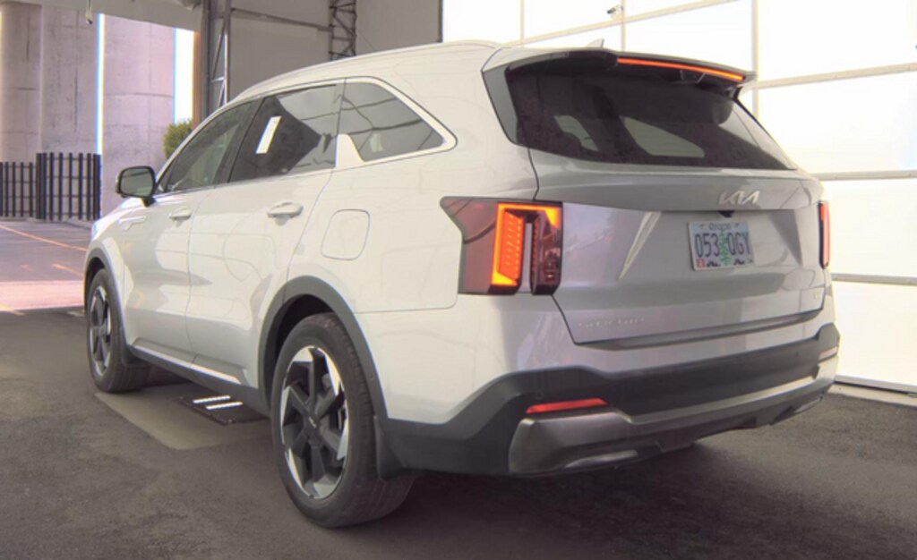 Used 2025 Kia Sorento Hybrid SX Prestige SUV