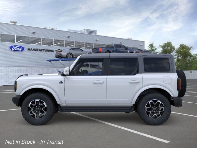 2025 Ford Bronco Outer Banks photo 2