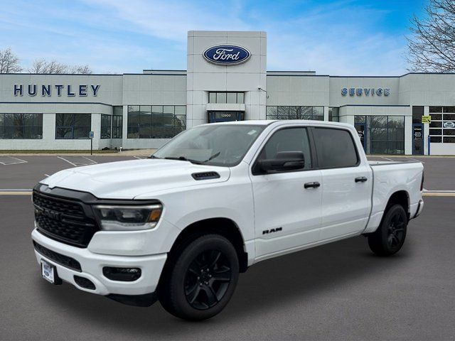 2023 RAM 1500 Big Horn/Lone Star 4x4 Crew Cab 5'7's photo