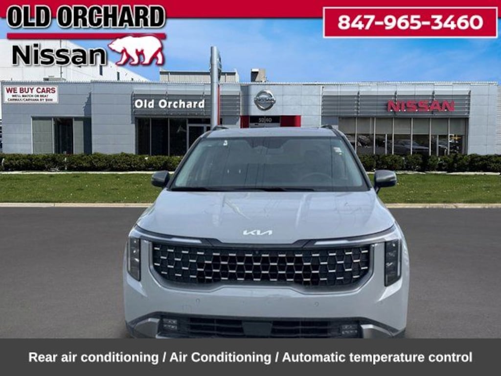Used 2025 Kia Carnival SX Minivan/Van