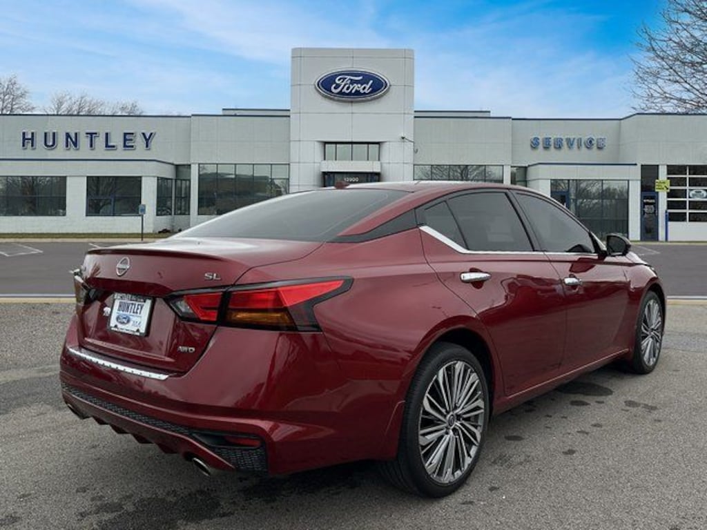Used 2023 Nissan Altima 2.5 SL Sedan