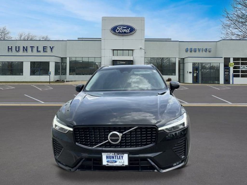 Used 2025 Volvo XC60 B5 Core SUV