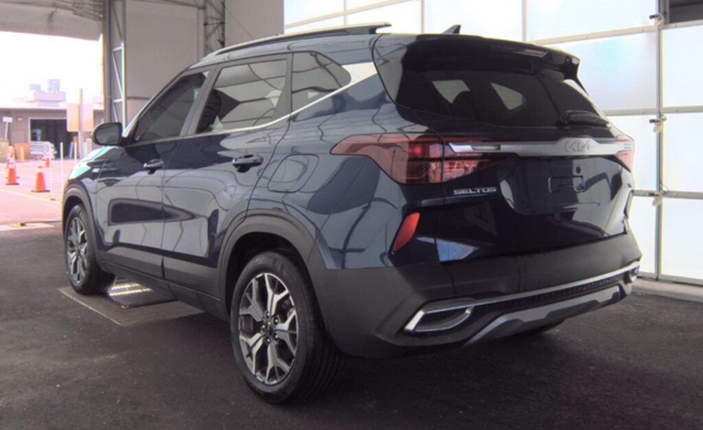 Used 2023 Kia Seltos EX SUV