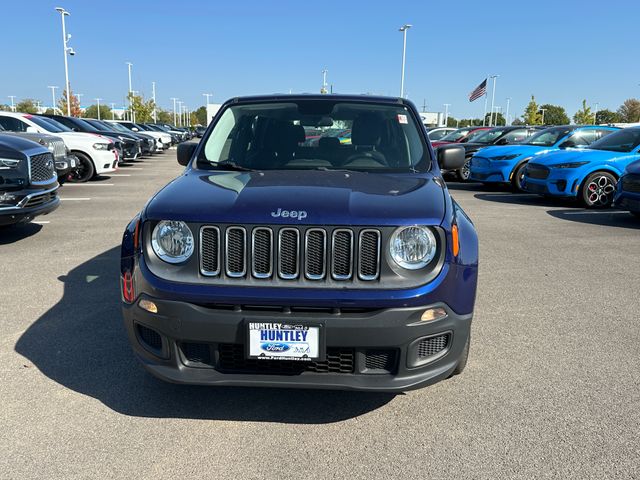 2016 Jeep Renegade Sport photo 2