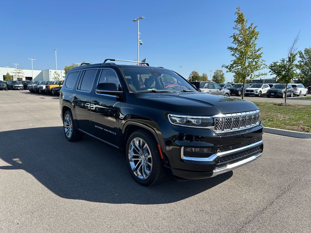 2022 Jeep Grand Wagoneer II photo 3