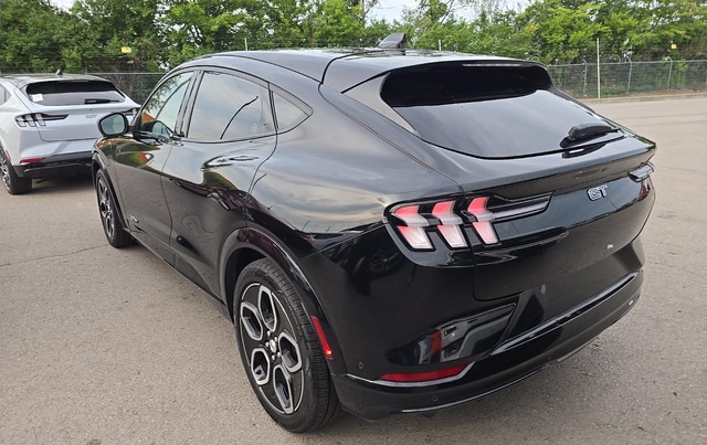 Used 2022 Ford Mustang Mach-E GT AWD with VIN 3FMTK4SE9NMA20075 for sale in Huntley, IL