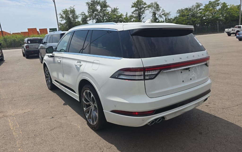 Used 2023 Lincoln Aviator Plug-In Hybrid Grand Touring SUV