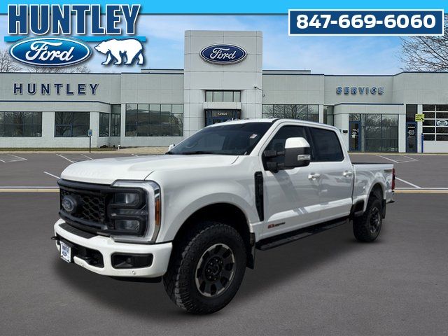 2023 Ford F-350 Lariat 4x4 Crew Cab 160 in SRW's photo