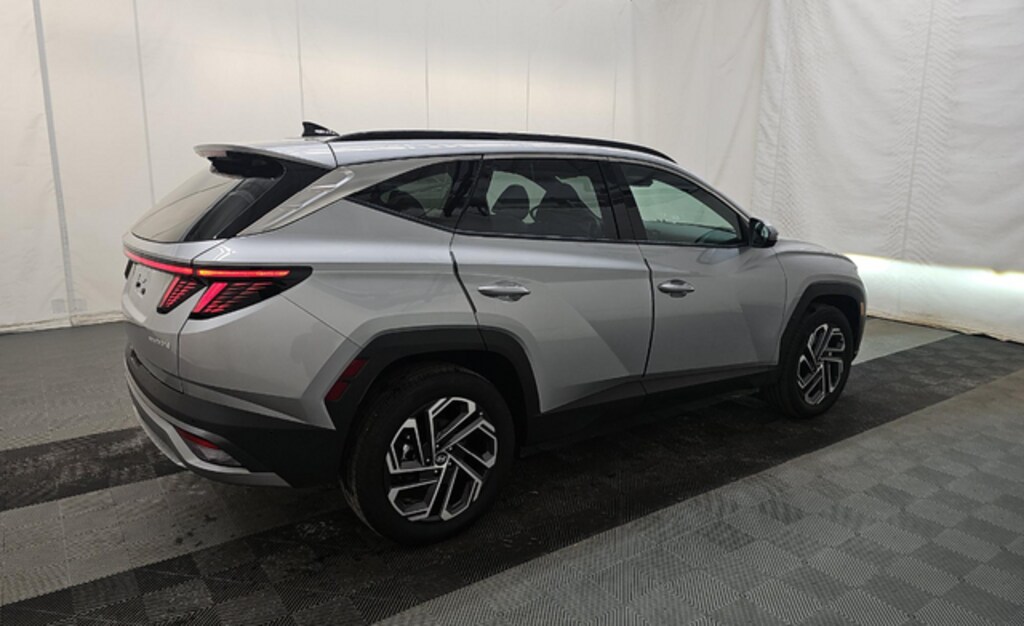 Used 2025 Hyundai Tucson Hybrid Limited SUV