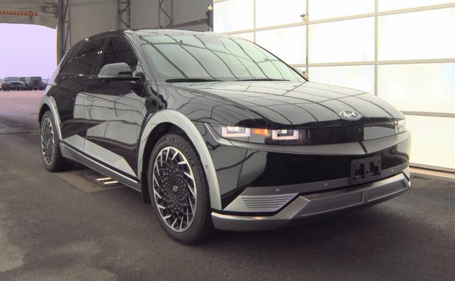 Used 2023 Hyundai IONIQ 5 Limited with VIN KM8KRDAF4PU220006 for sale in Huntley, IL