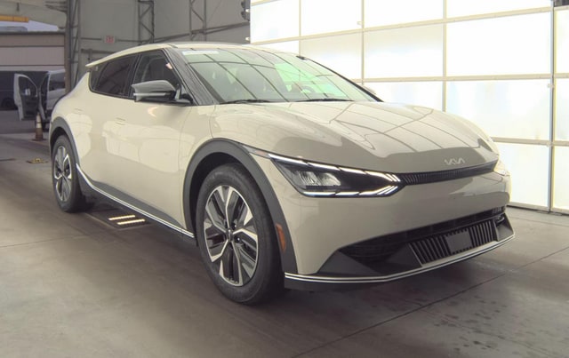 Used 2024 Kia EV6 Light L/R with VIN KNDC3DLC7R5172057 for sale in Huntley, IL