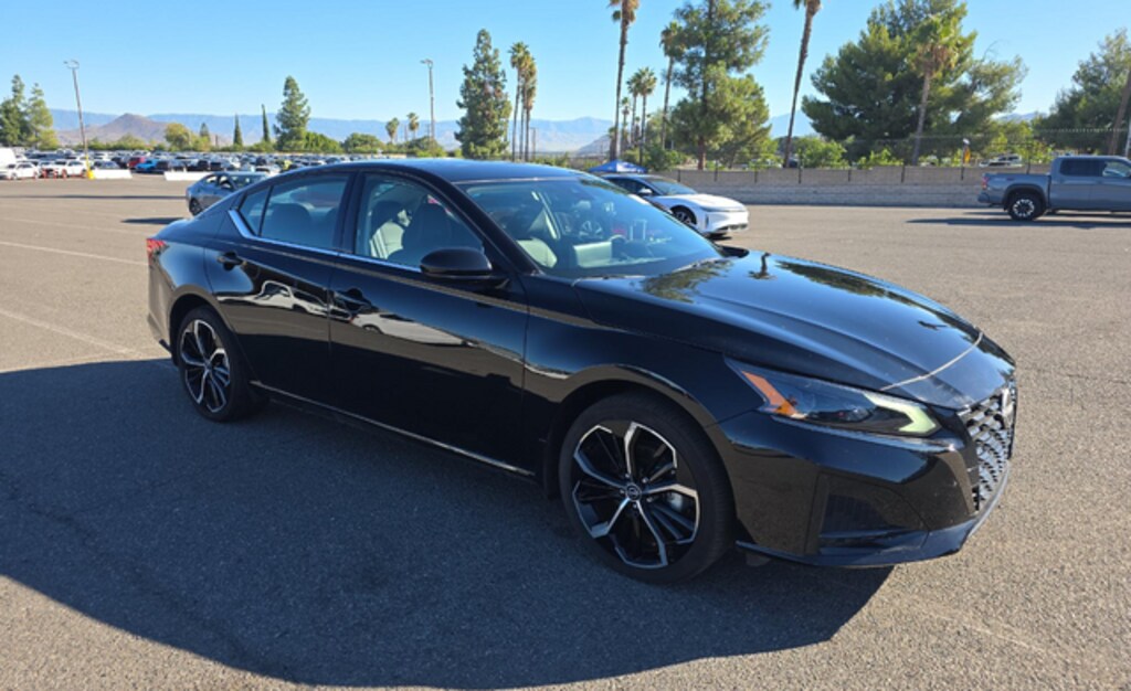 Used 2024 Nissan Altima 2.5 SR Sedan