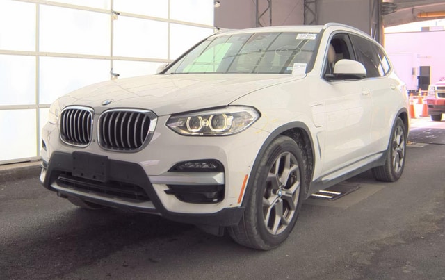 2021 BMW X3 xDrive30e's photo