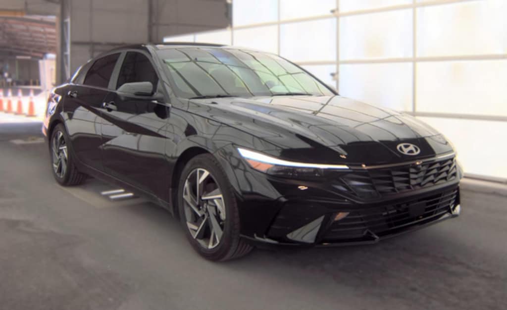 Used 2024 Hyundai Elantra Limited Sedan
