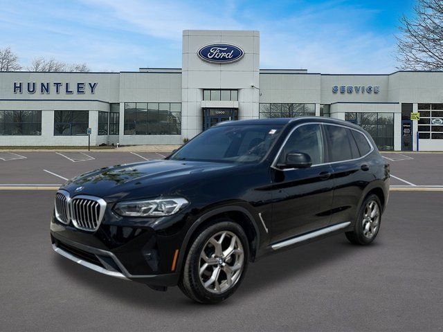 2022 BMW X3 xDrive30i's photo