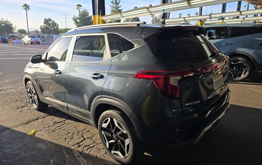 Used 2025 Kia Seltos SX SUV