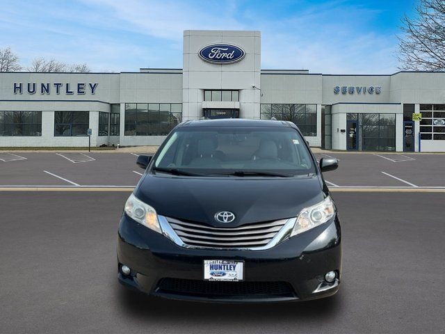 Used 2017 Toyota Sienna XLE Premium with VIN 5TDDZ3DC5HS150756 for sale in Huntley, IL