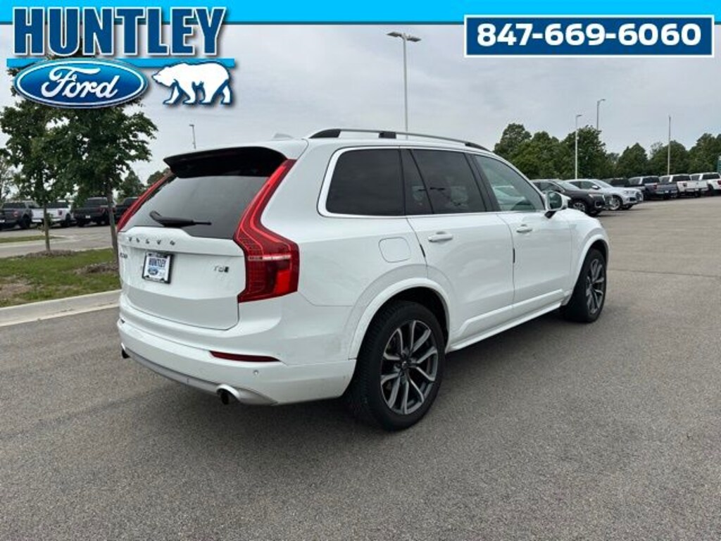 Used 2018 Volvo XC90 T5 Momentum SUV