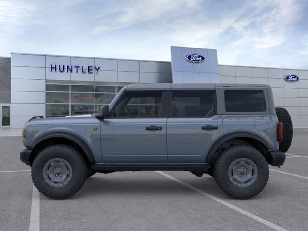 New 2025 Ford Bronco Badlands SUV