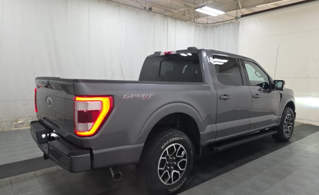 Used 2021 Ford F-150 Lariat Truck