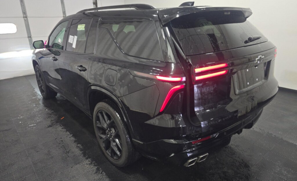 Used 2024 Chevrolet Traverse RS SUV