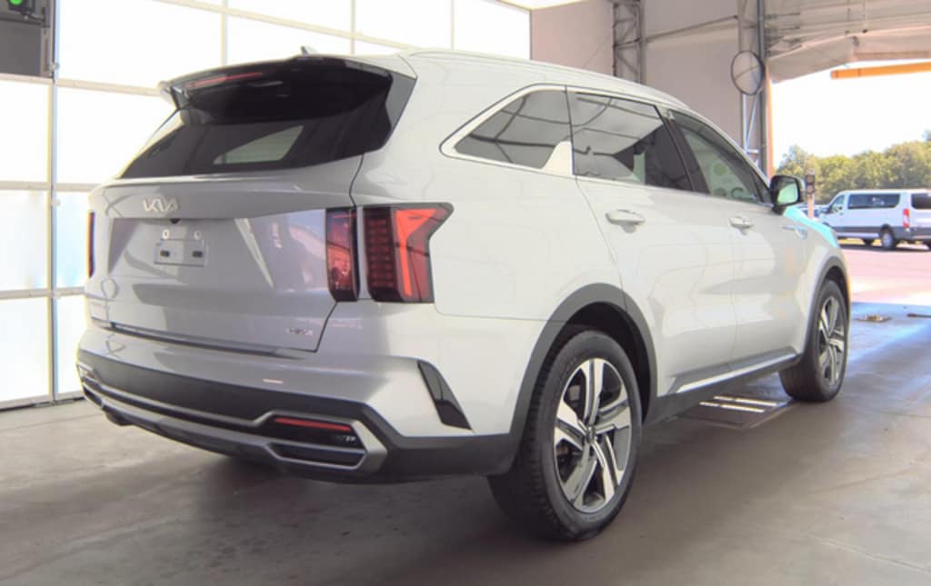Used 2023 Kia Sorento Hybrid EX SUV