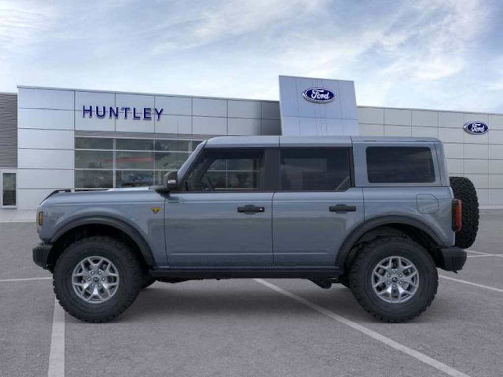 New 2025 Ford Bronco Badlands SUV