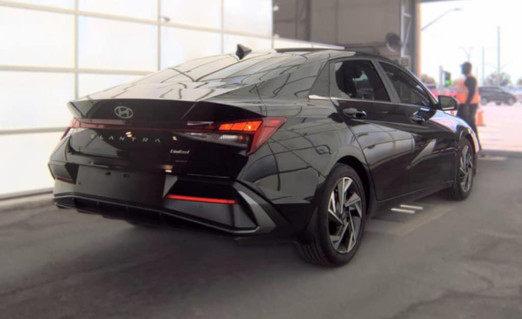 Used 2024 Hyundai Elantra Limited Sedan