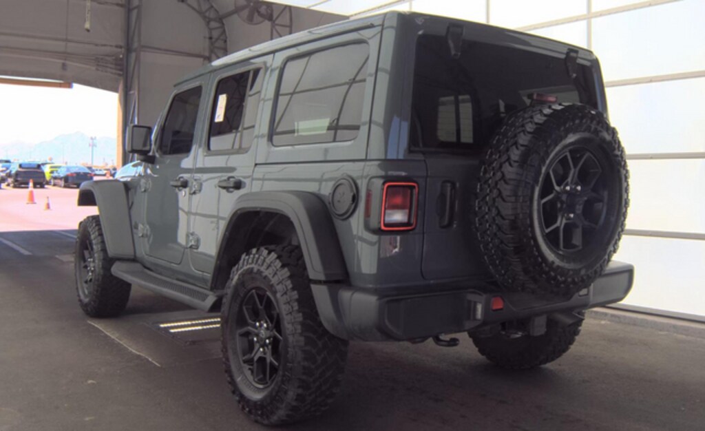 Used 2025 Jeep Wrangler Willys SUV
