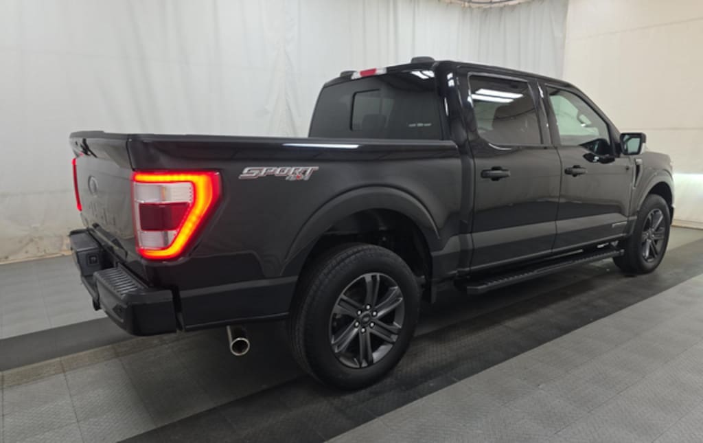 Used 2023 Ford F-150 Lariat Truck