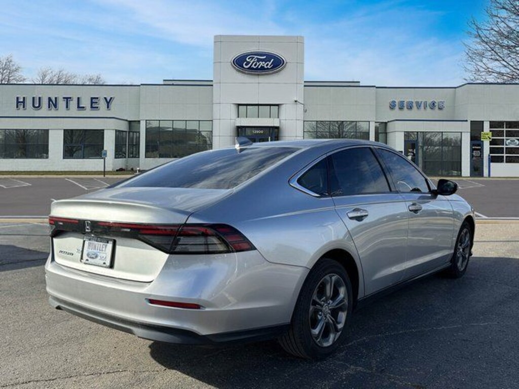 Used 2024 Honda Accord EX Sedan