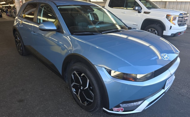 Used 2023 Hyundai IONIQ 5 SE with VIN KM8KMDAFXPU128350 for sale in Huntley, IL