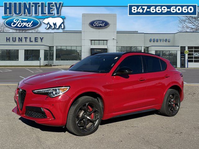 2022 Alfa Romeo Stelvio Quadrifoglio