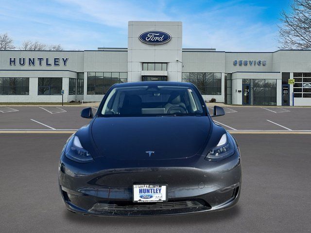 Used 2024 Tesla Model Y Long Range with VIN 7SAYGAEE8RF987103 for sale in Huntley, IL