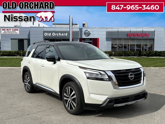 2024 Nissan Pathfinder Platinum photo 3