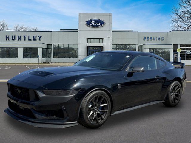 2024 Ford Mustang Dark Horse's photo